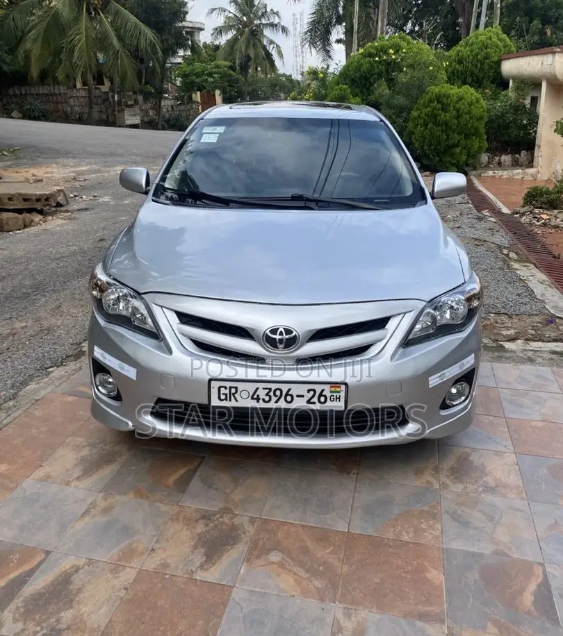 Toyota Corolla 2013 Silver