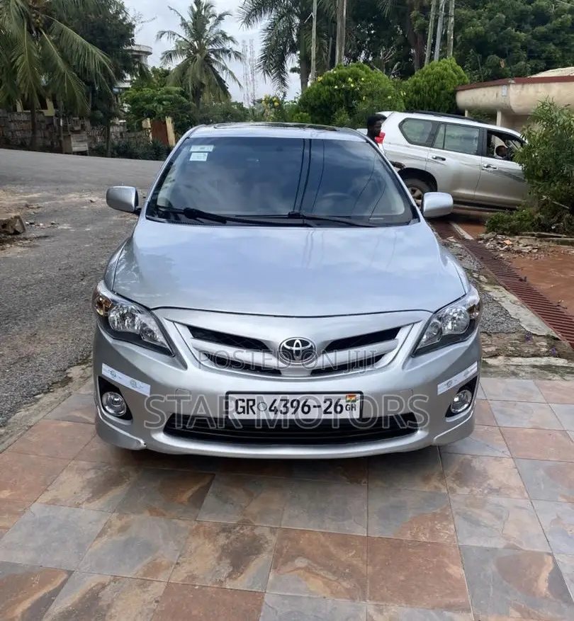 Toyota Corolla 2013 Silver