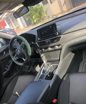 Honda Accord Sport (2.0L 4cyl Turbo 6M) 2019 Gray