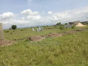 70x100ft Full Plot — Shai Hills, Free Documentation
