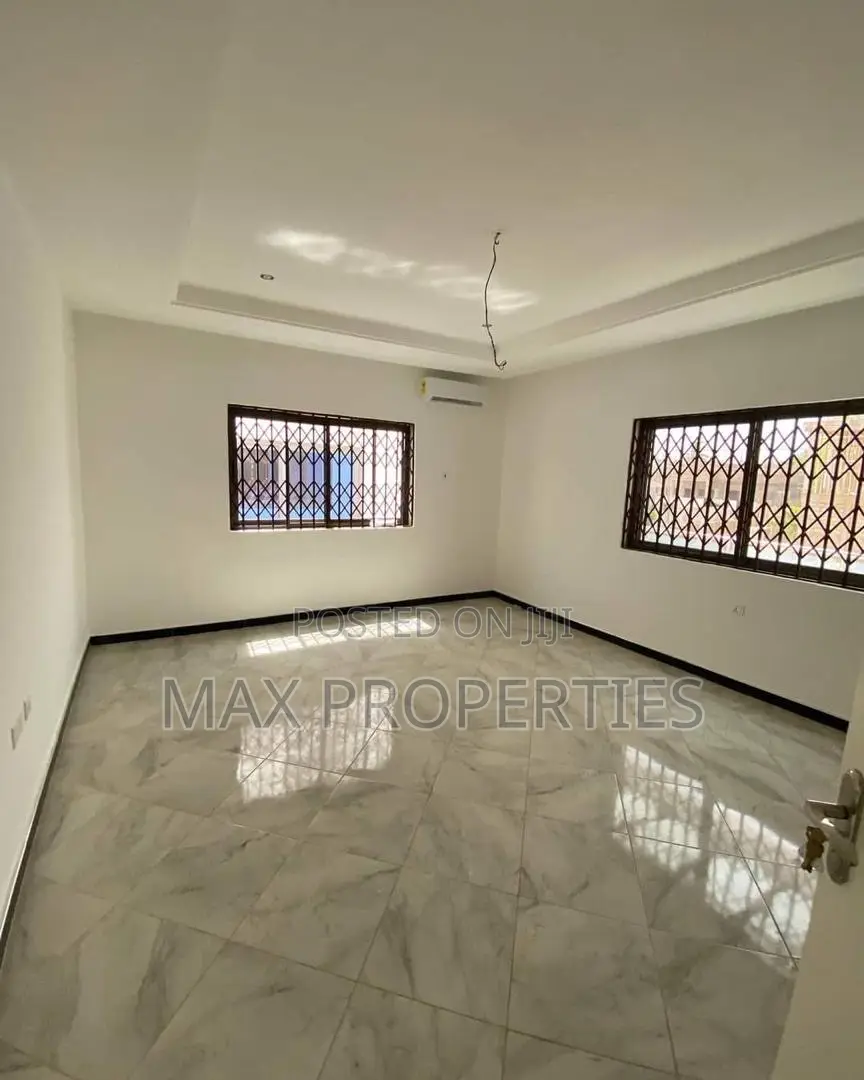 3bdrm House in Ashomang Estate for rent