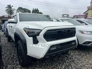 Toyota Tacoma SR5 Double Cab 5' Bed AT 2024 White