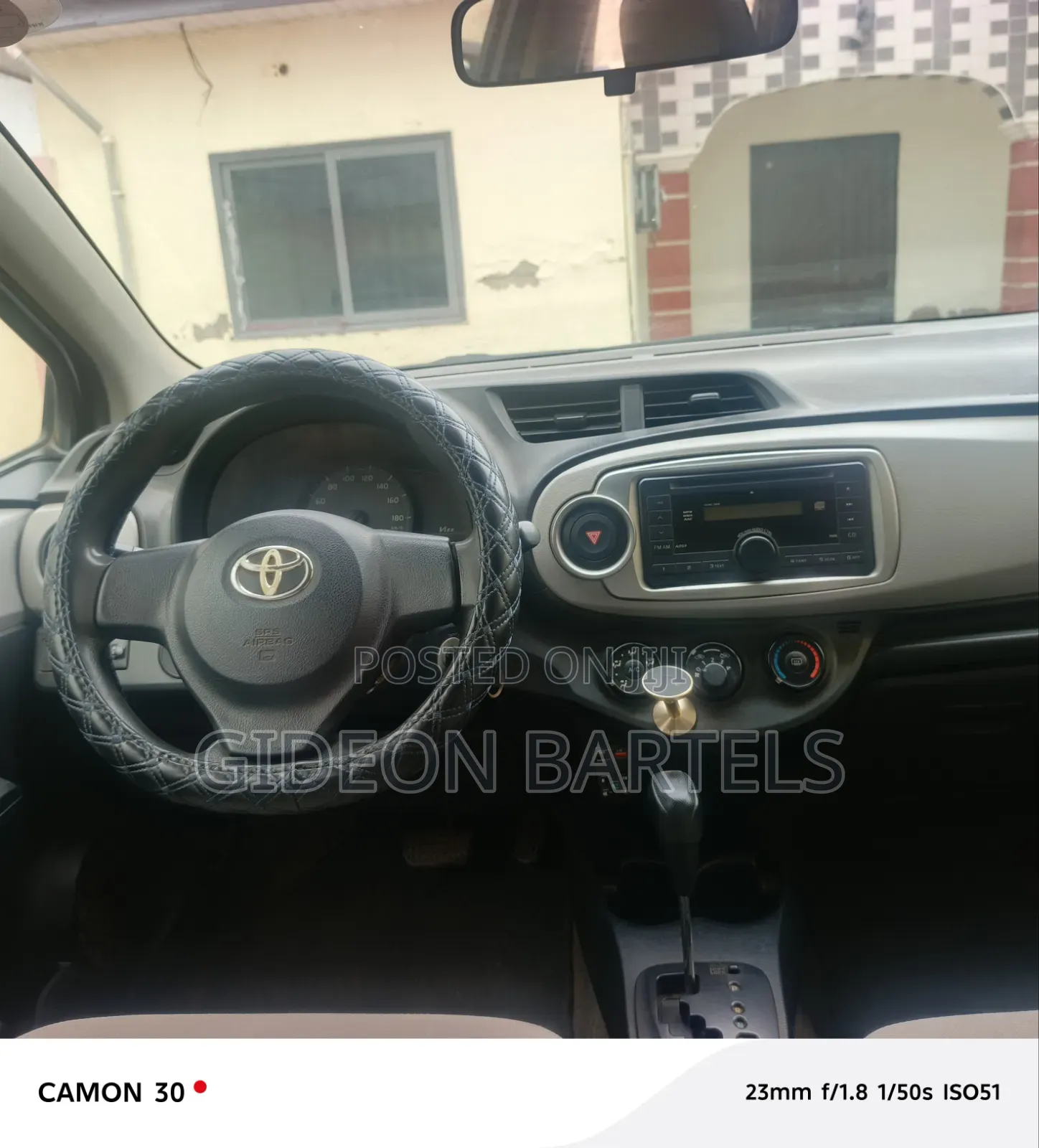 Toyota Vitz 2012 Silver