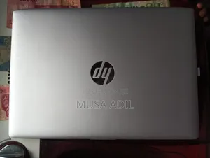 Laptop HP 250 G8 8GB Intel Core 5 HDD+SSD 500GB