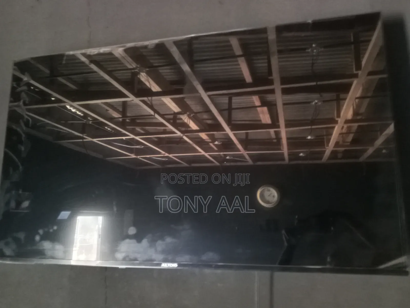 Ailyons Smart Tv 50"