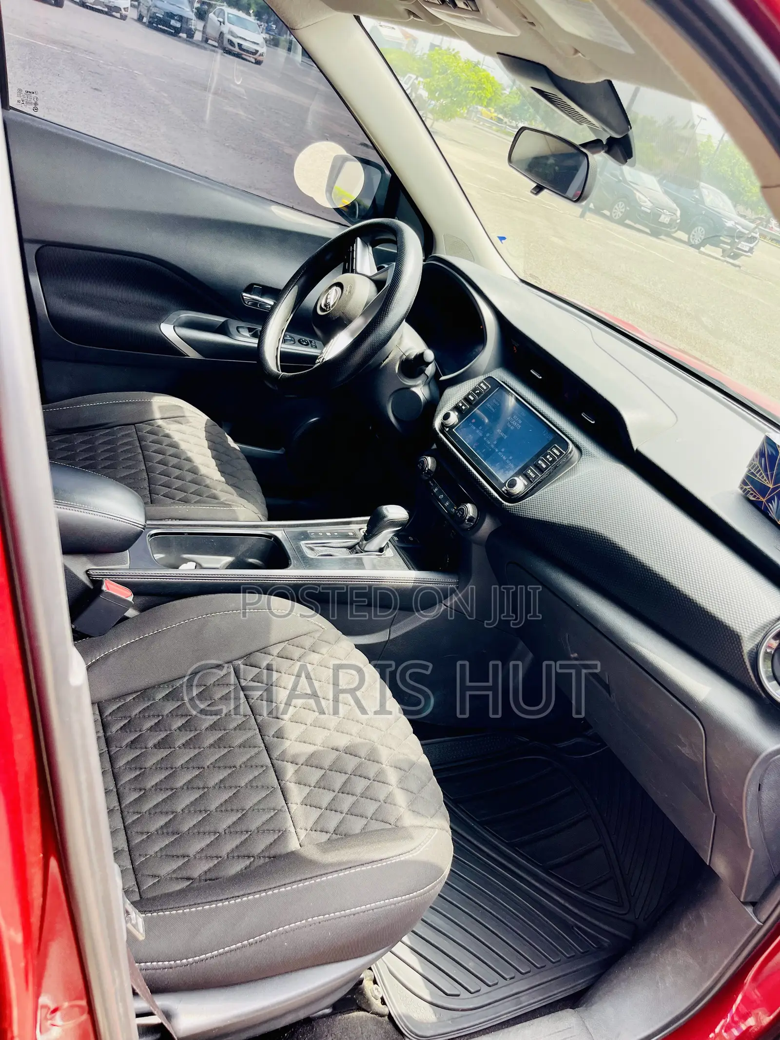 Nissan Kicks SV 2023 Red