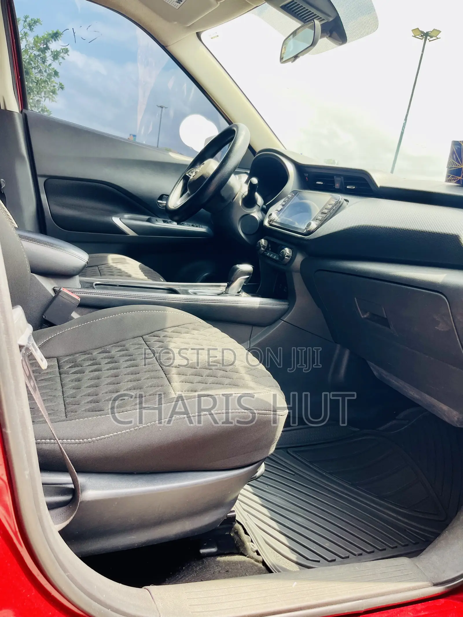 Nissan Kicks SV 2023 Red