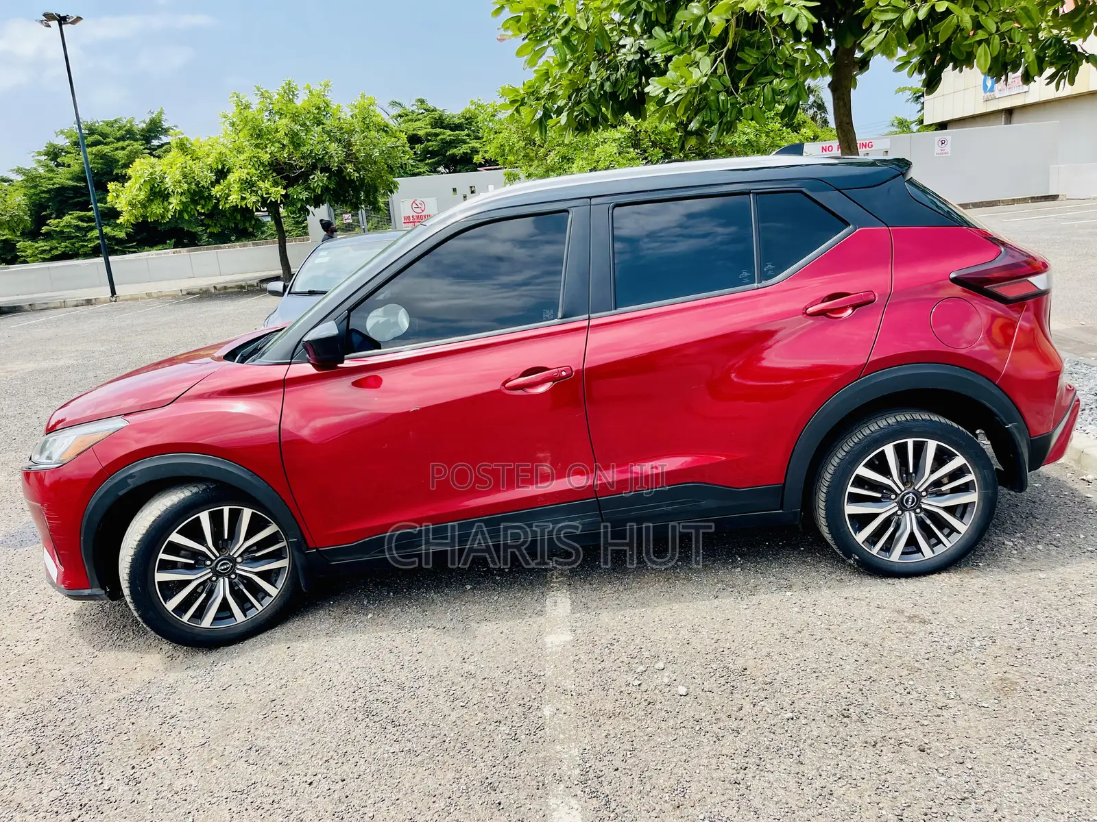 Nissan Kicks SV 2023 Red