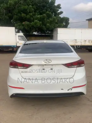 Hyundai Elantra 2017 White