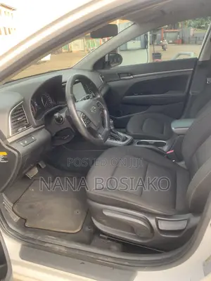 Hyundai Elantra 2017 White