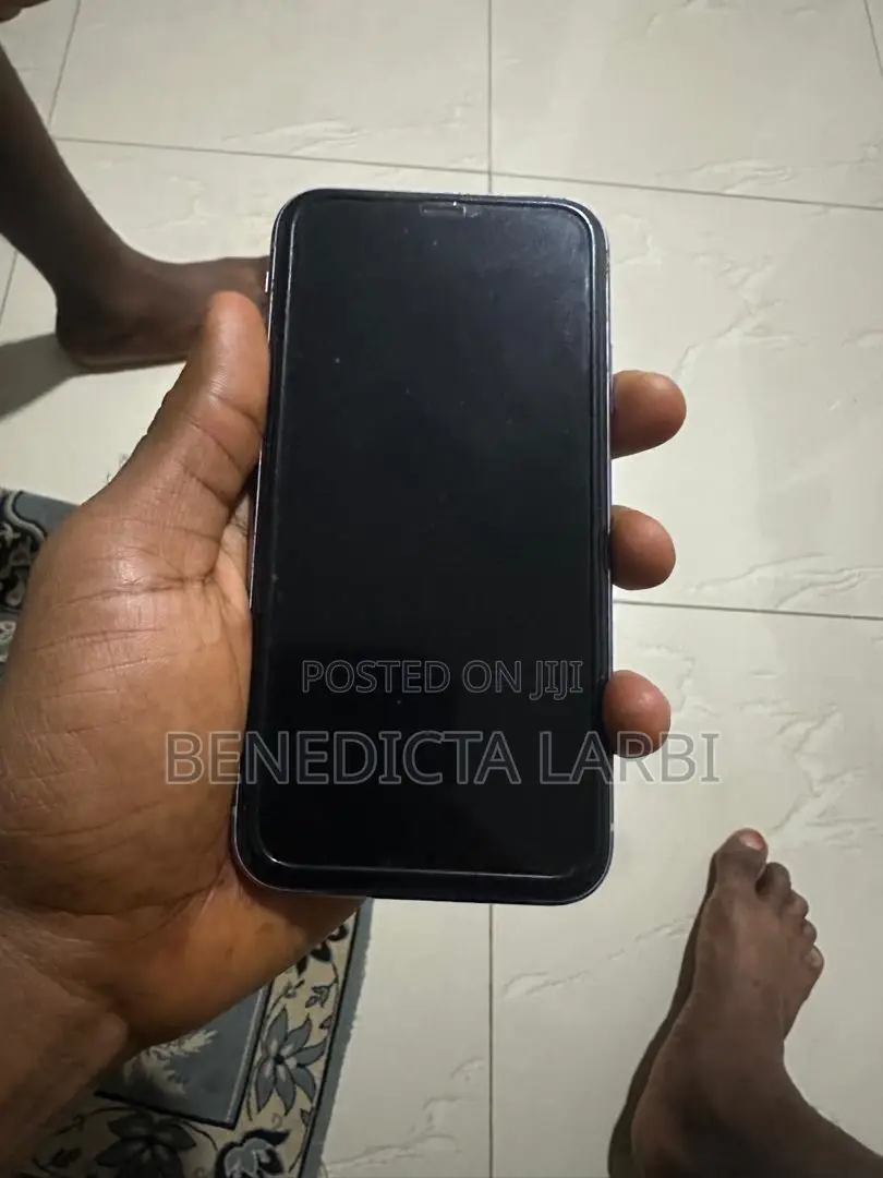 Apple iPhone 11 64 GB Purple