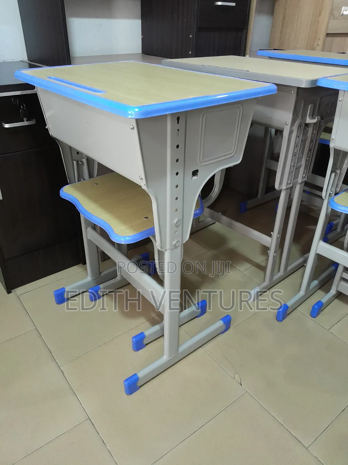 Single Seat Desk