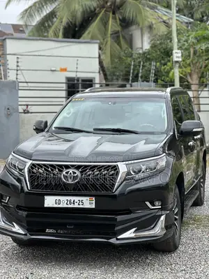 Toyota Land Cruiser Prado 4.0 Petrol TX-L 2016 Black