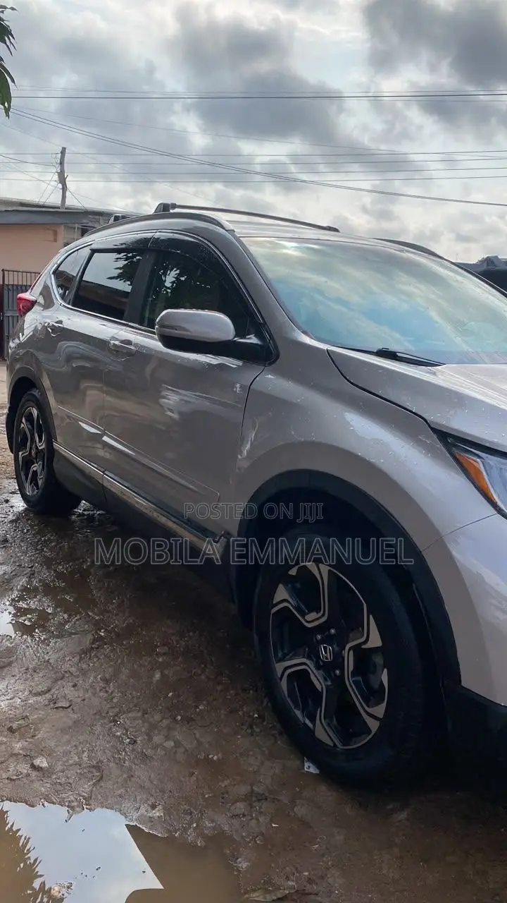 Honda CR-V Touring 4dr SUV AWD (1.5L 4cyl CVT) 2017 Gray