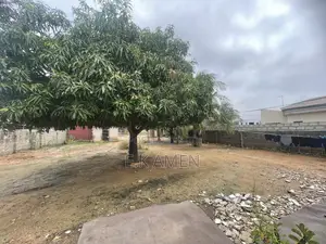 Prime 30ft × 60ft Residential Plot for Sale – Spintex ,Silver Street