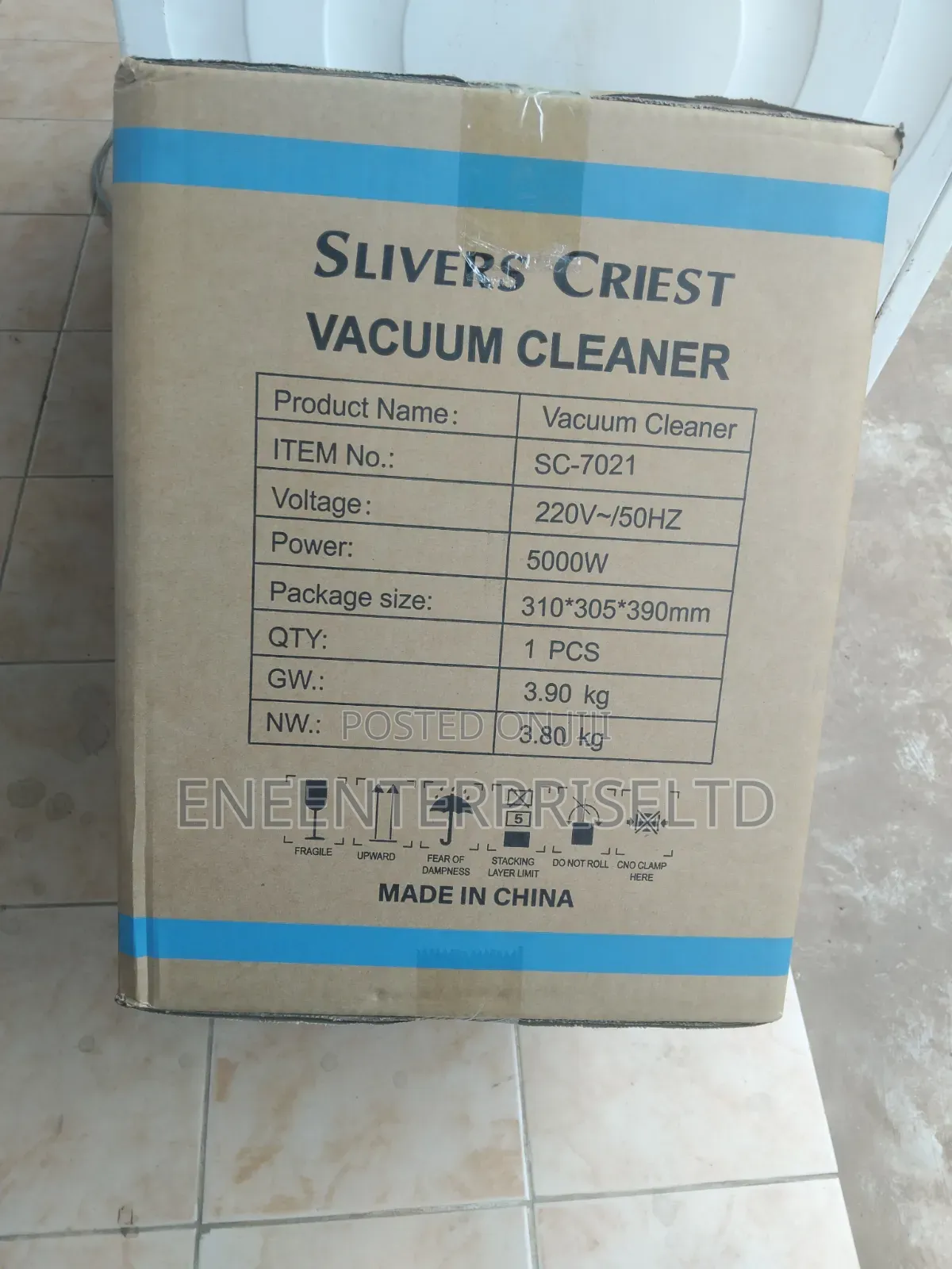 Slivers Criest Vacuum Cleaner For Sale