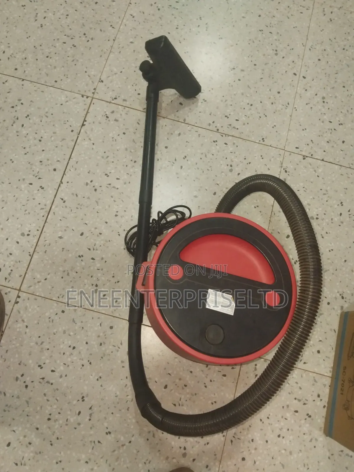 Slivers Criest Vacuum Cleaner For Sale