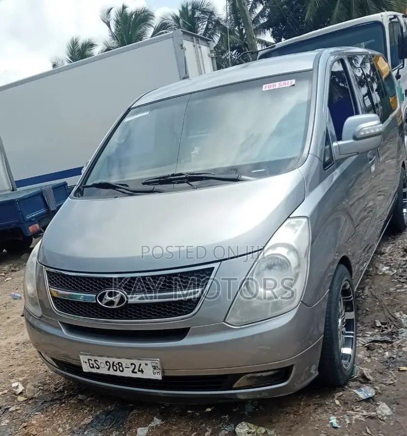Hyundai Starex 2013 Grey