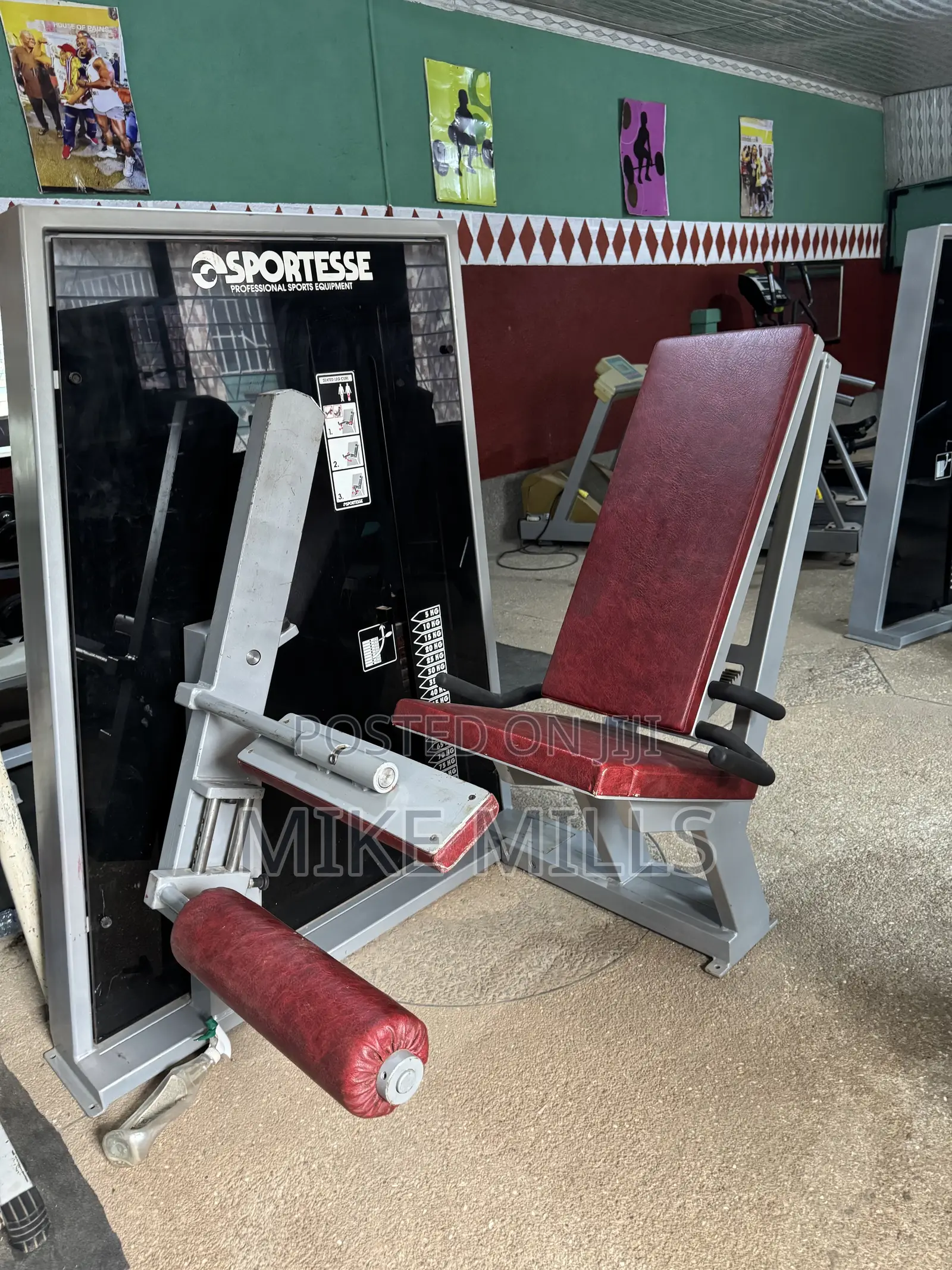 Commercial Seated Leg Curl