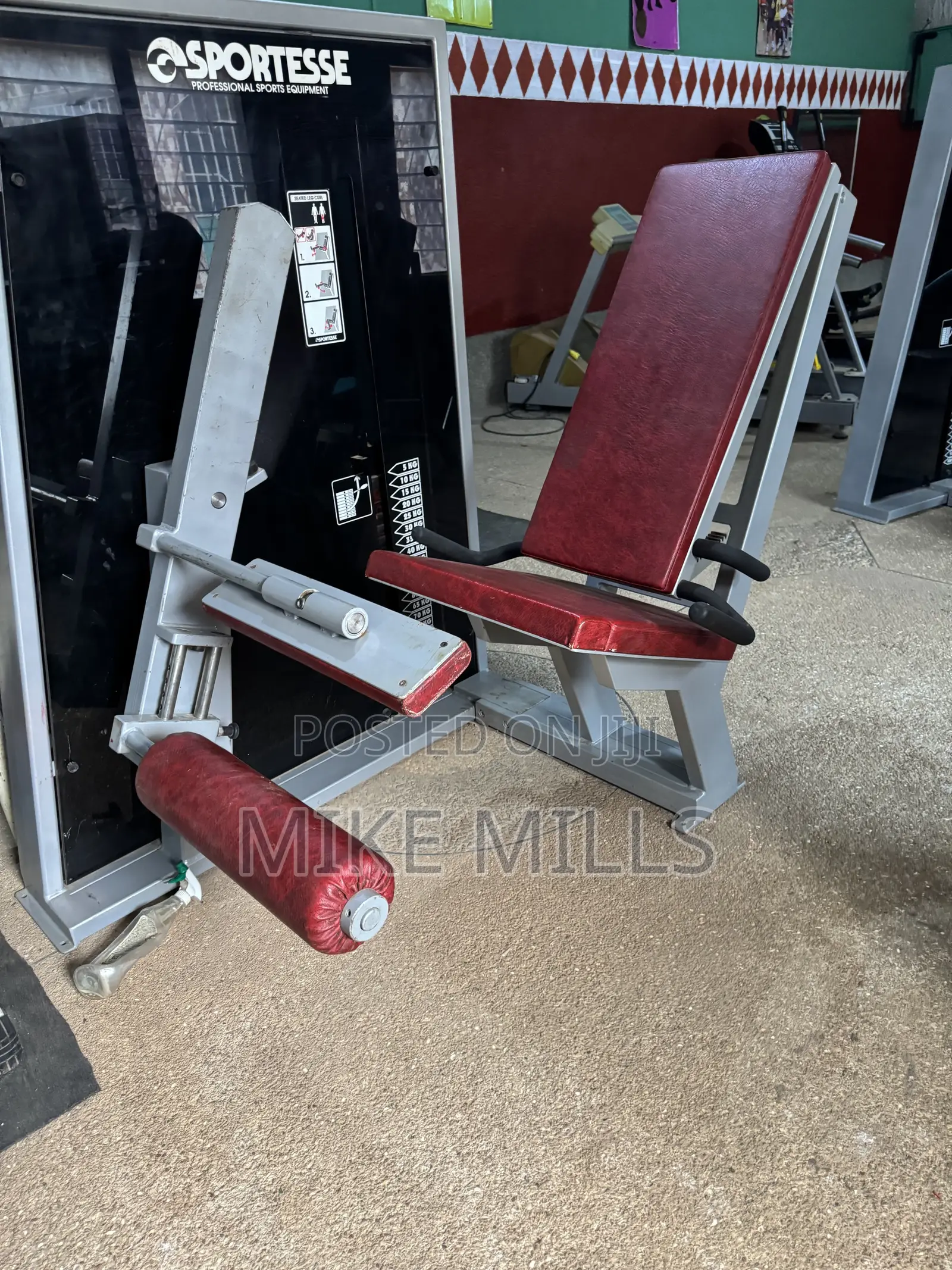 Commercial Seated Leg Curl