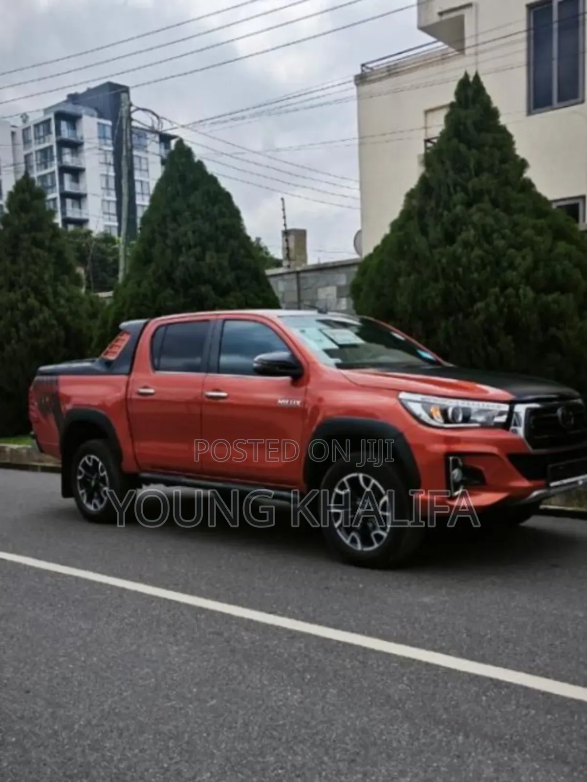 Toyota Hilux 2020 Orange