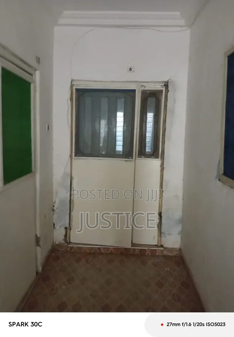 1bdrm Room & Parlour in Pantang, Boi for rent