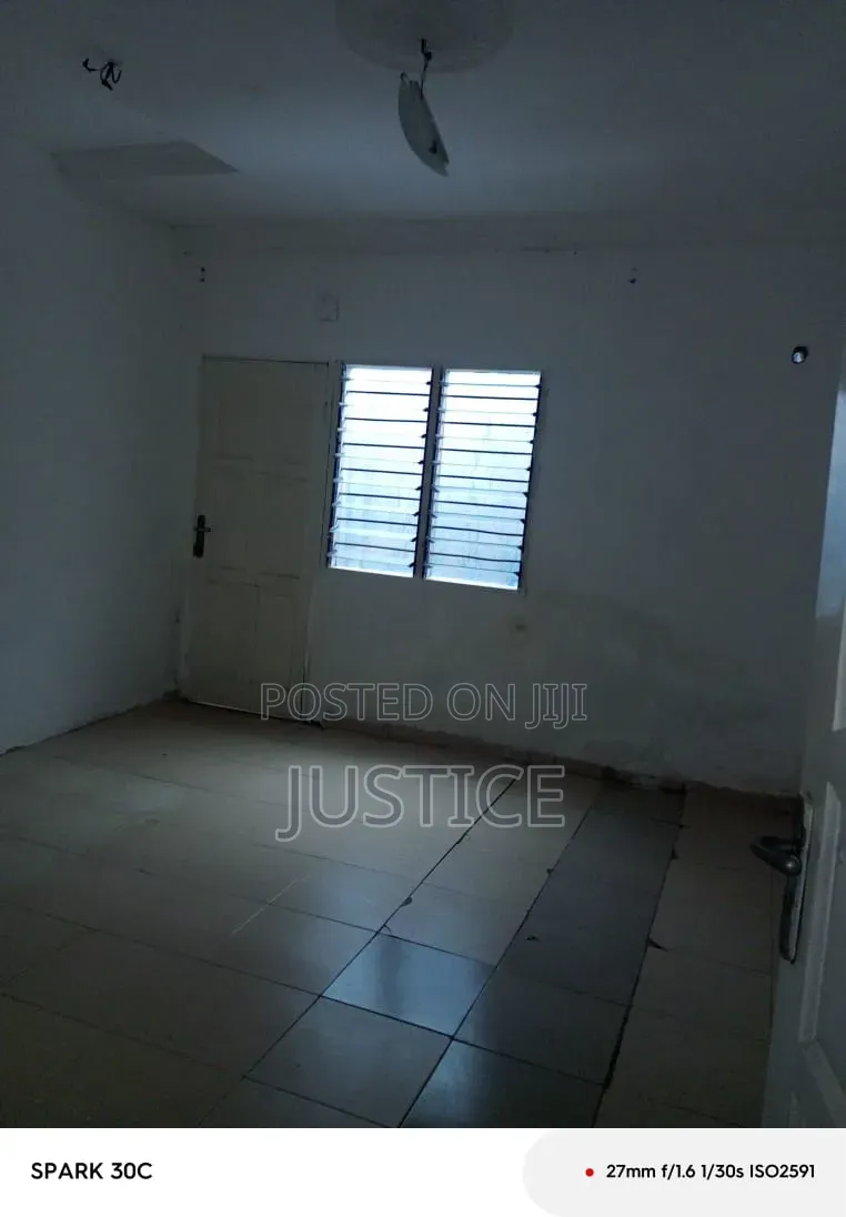 1bdrm Room & Parlour in Pantang, Boi for rent