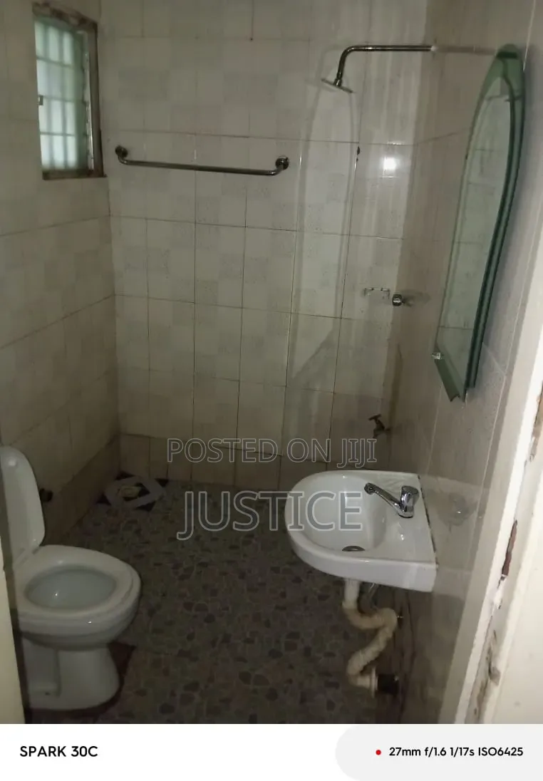 1bdrm Room & Parlour in Pantang, Boi for rent
