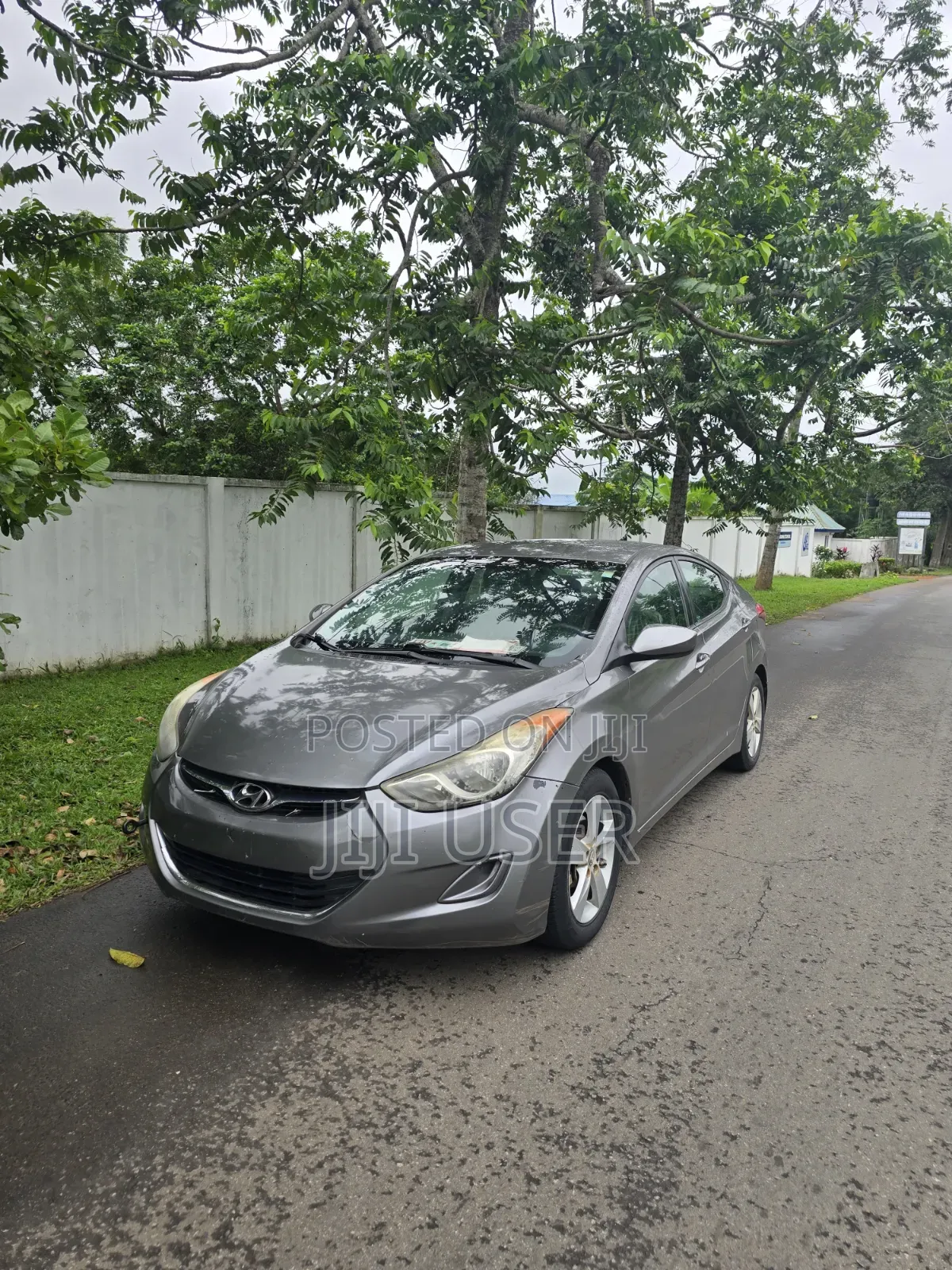 Hyundai Elantra 2013 Brown