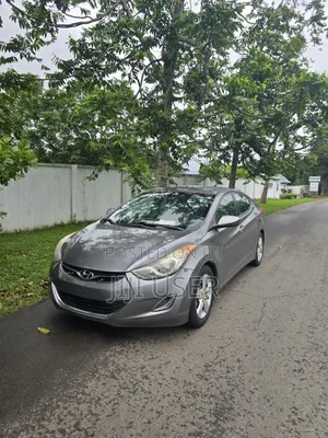 Hyundai Elantra 2013 Brown