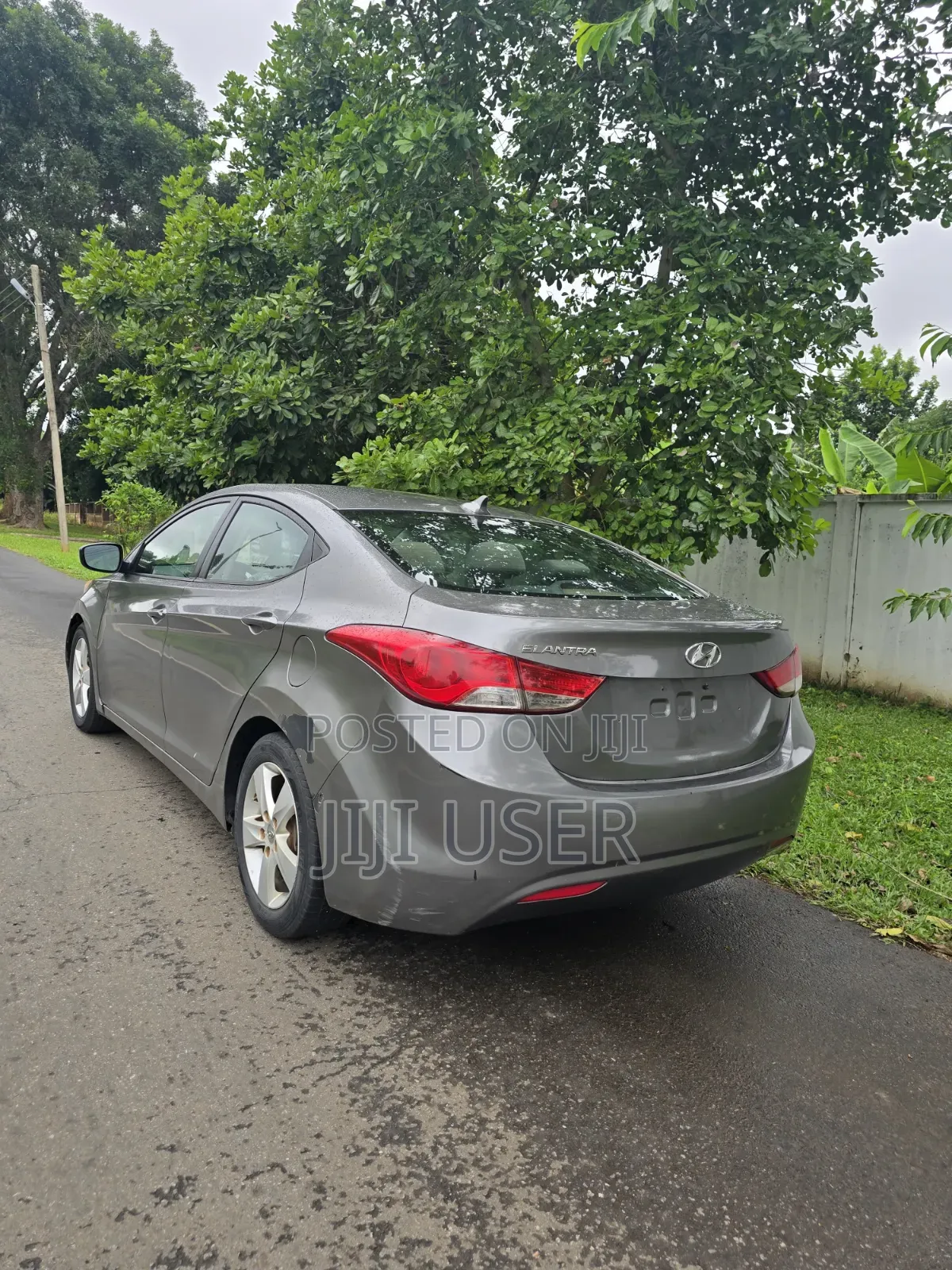 Hyundai Elantra 2013 Brown