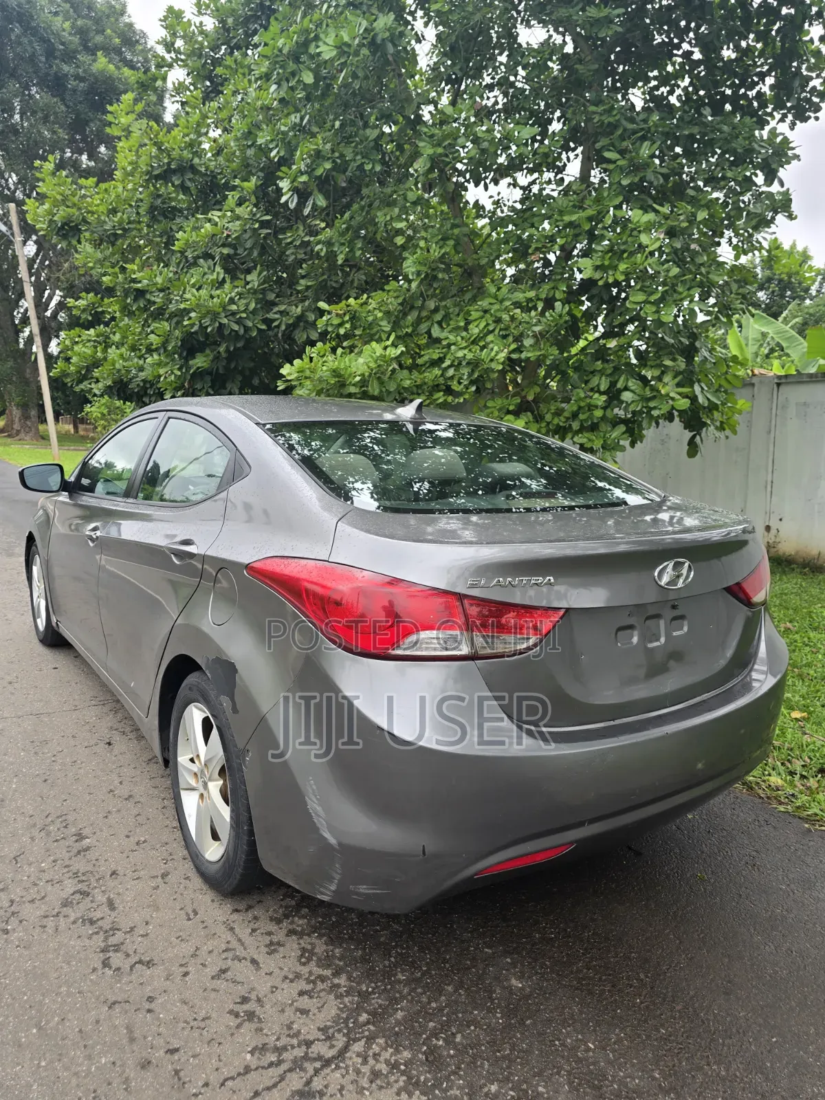 Hyundai Elantra 2013 Brown