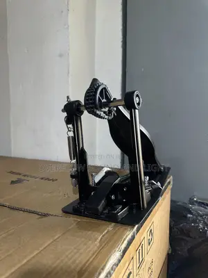 Iron Cobra D-900 Bass Drum Pedal
