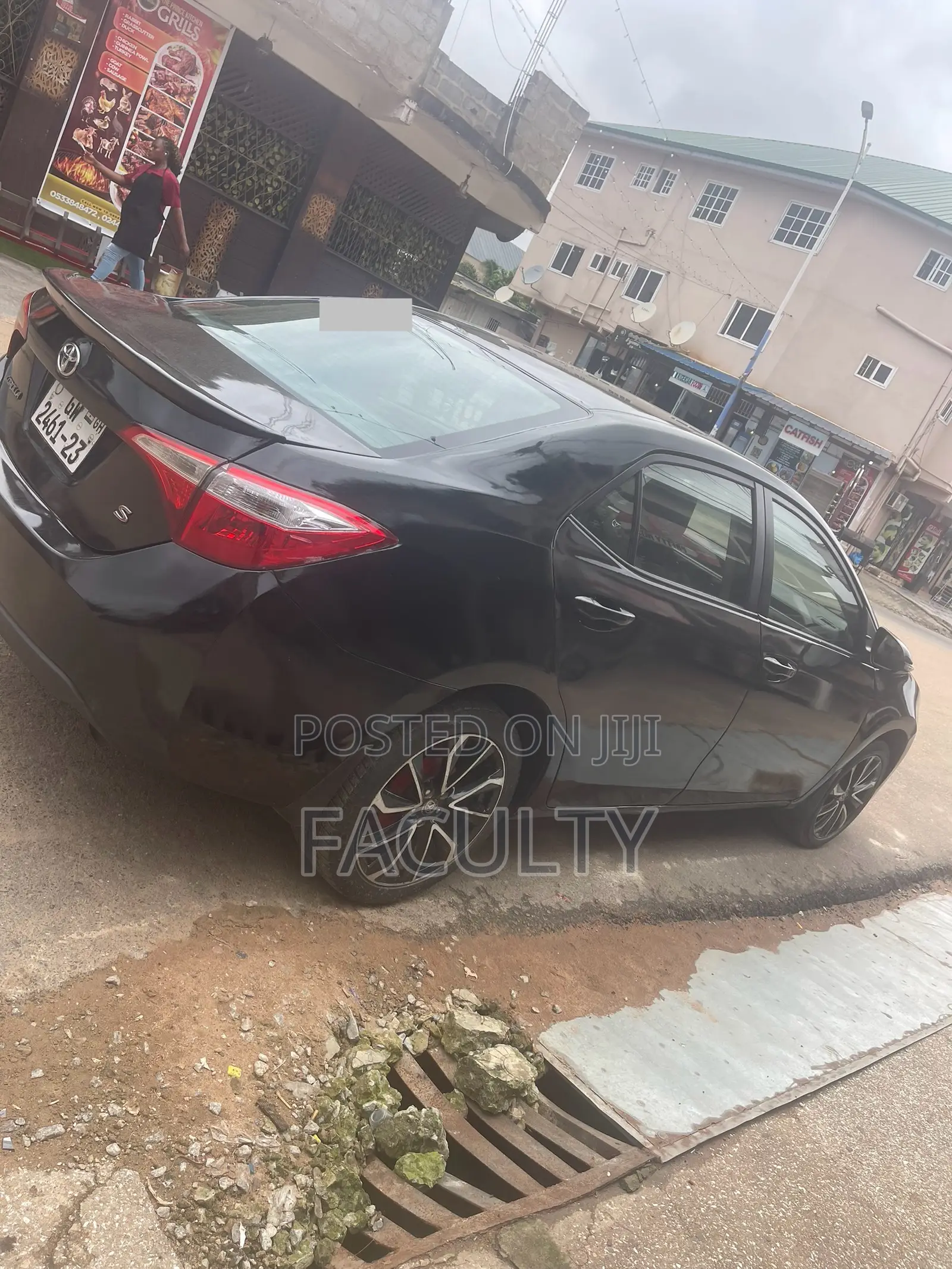 Toyota Corolla LE Premium 4dr Sedan (1.8L 4cyl CVT) 2016 Gray