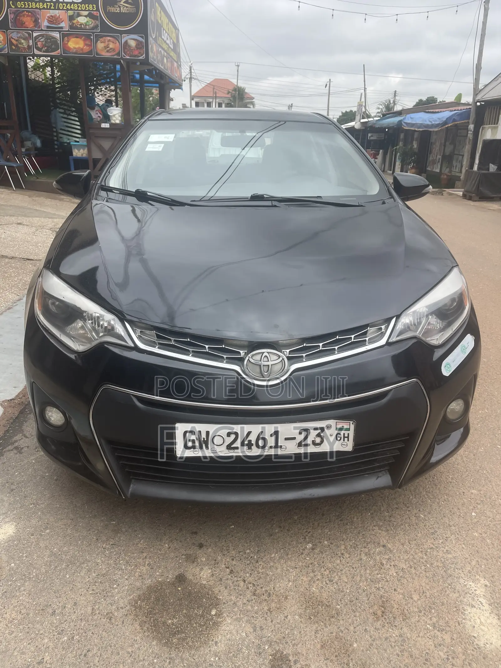 Toyota Corolla LE Premium 4dr Sedan (1.8L 4cyl CVT) 2016 Gray