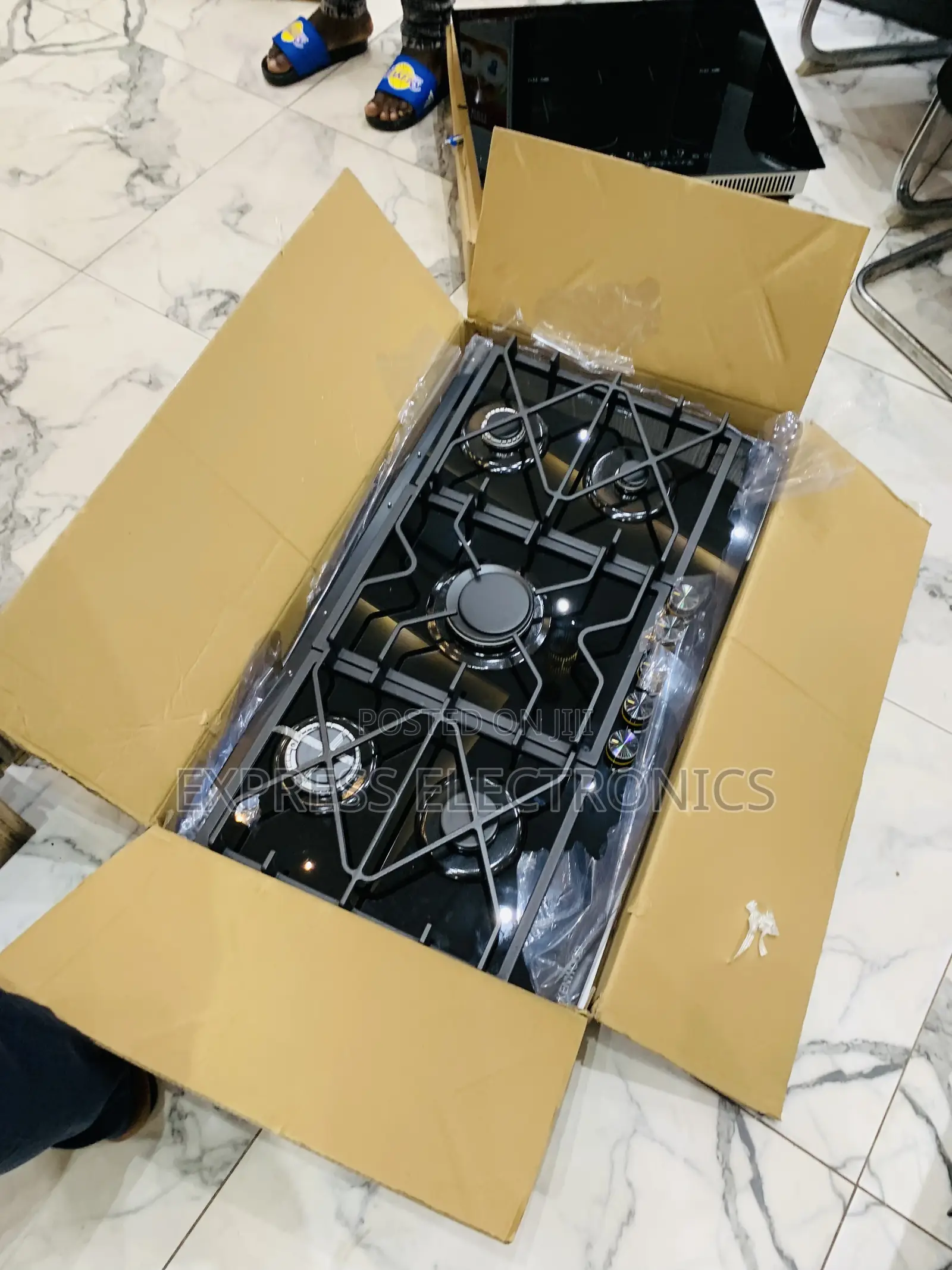 Grab the New Kenwood Gas Cooker 5burner 90cm Built In