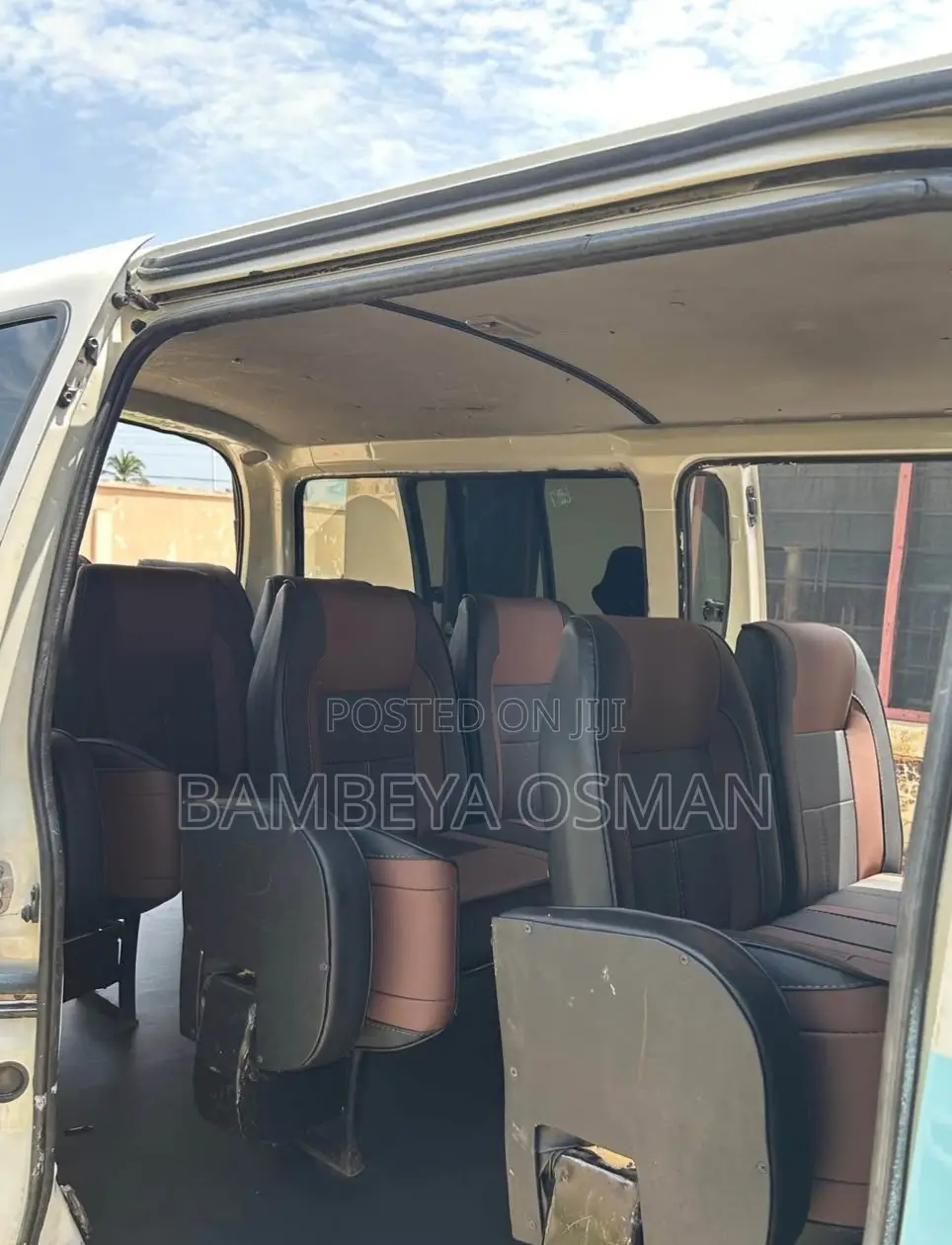 Toyota HiAce 2007 Blue