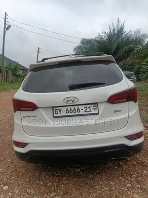 Hyundai Santa Fe 2016 White