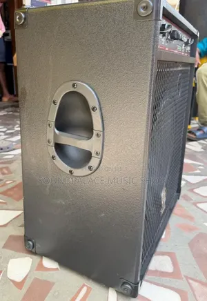 Yamaha Ba500 Bass Guitar Combo Amplifier