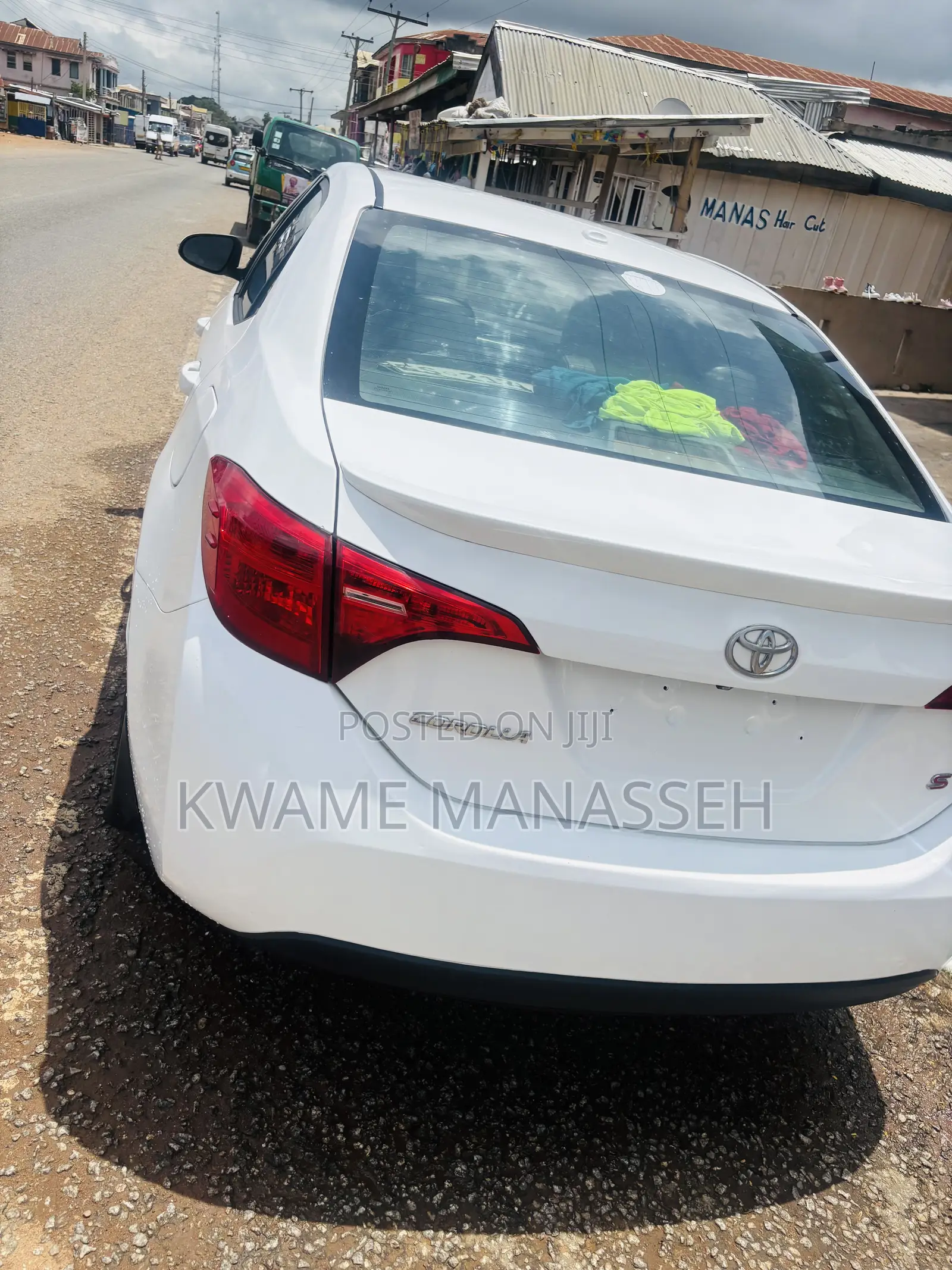 Toyota Corolla LE Eco 4dr Sedan (1.8L 4cyl CVT) 2016 White