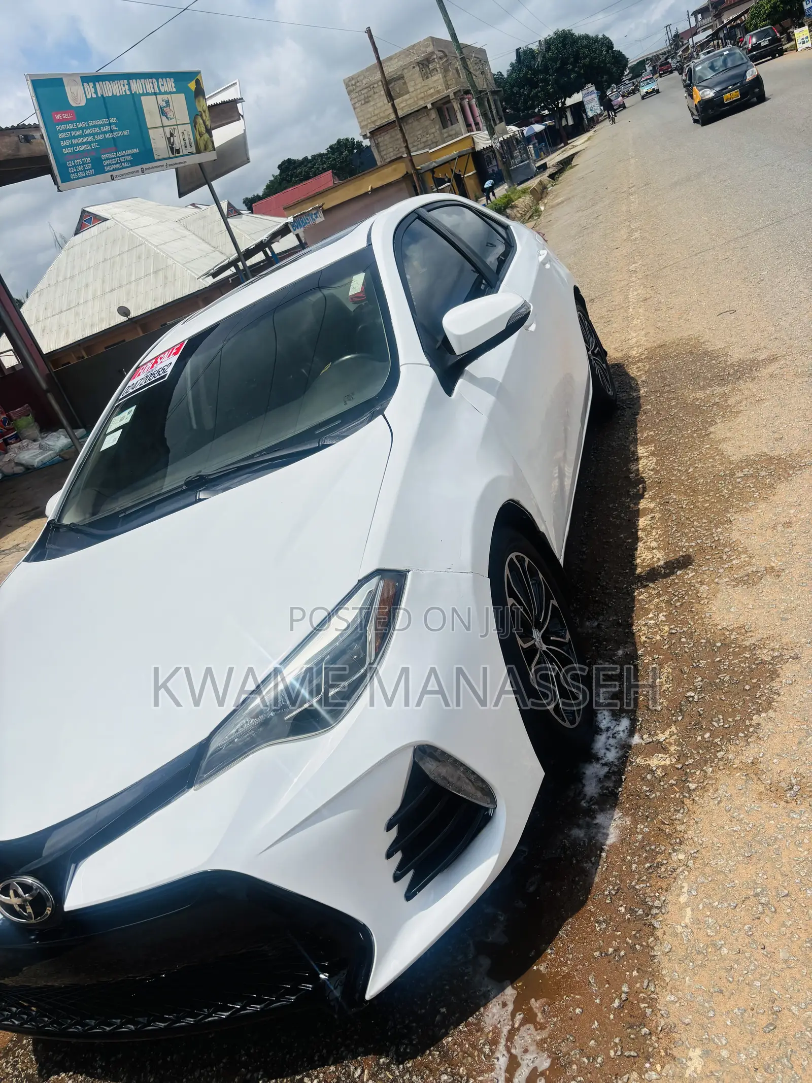 Toyota Corolla LE Eco 4dr Sedan (1.8L 4cyl CVT) 2016 White