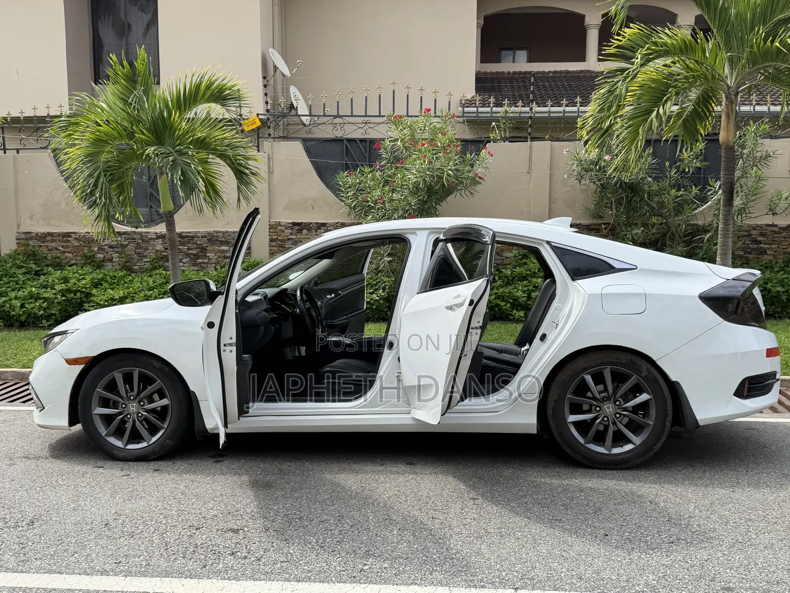 Honda Civic EX-L Sedan 2019 White