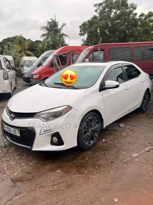 Toyota Corolla S 4dr Sedan (1.8L 4cyl CVT) 2015 White