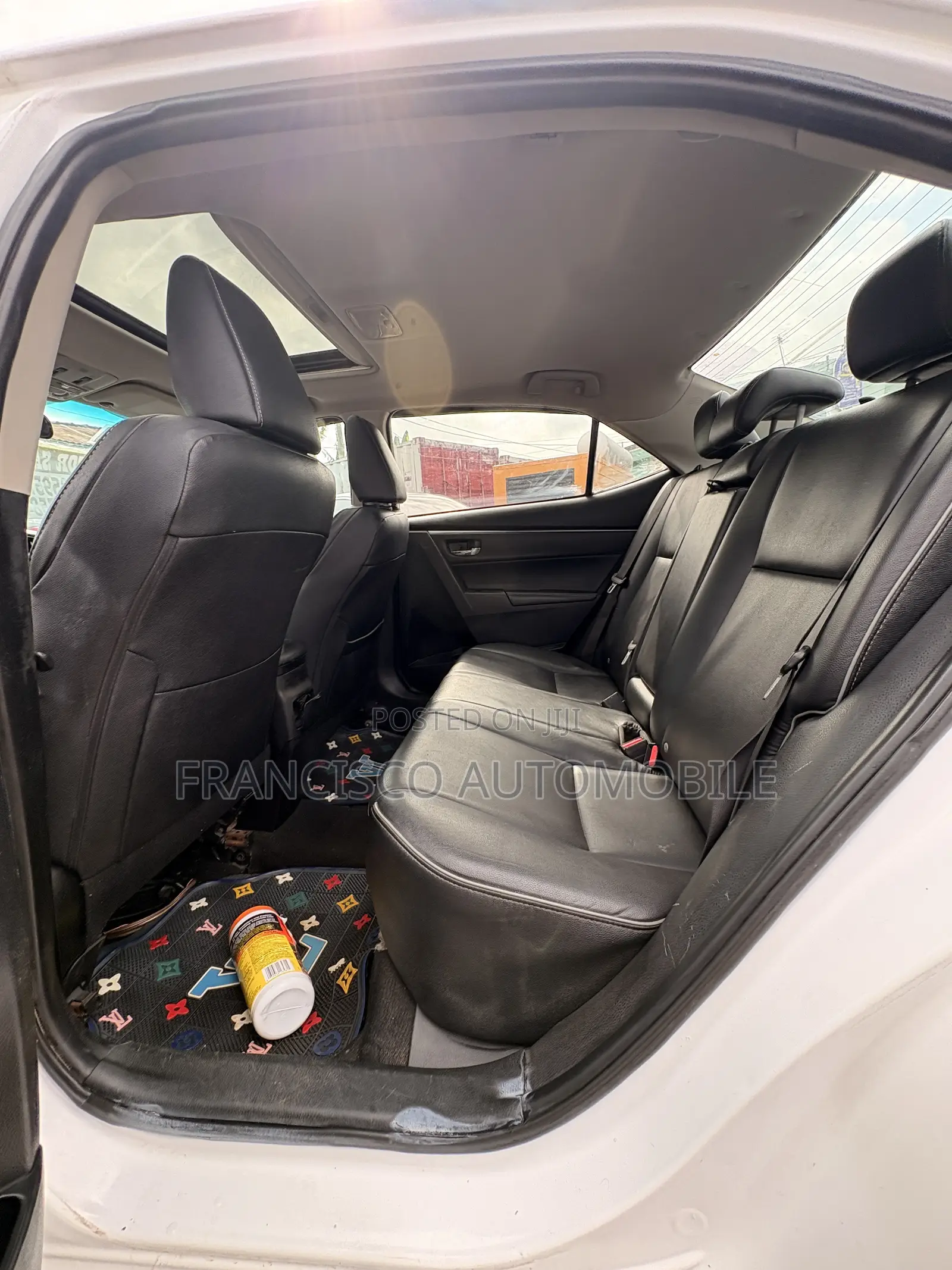 Toyota Corolla S 4dr Sedan (1.8L 4cyl CVT) 2015 White