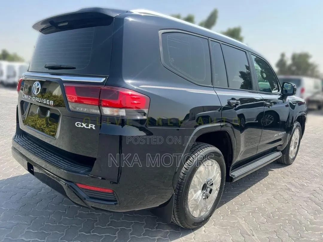New Toyota Land Cruiser 79 Series 2025 Black