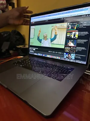 Laptop Apple MacBook Pro 2018 32GB SSD 512GB