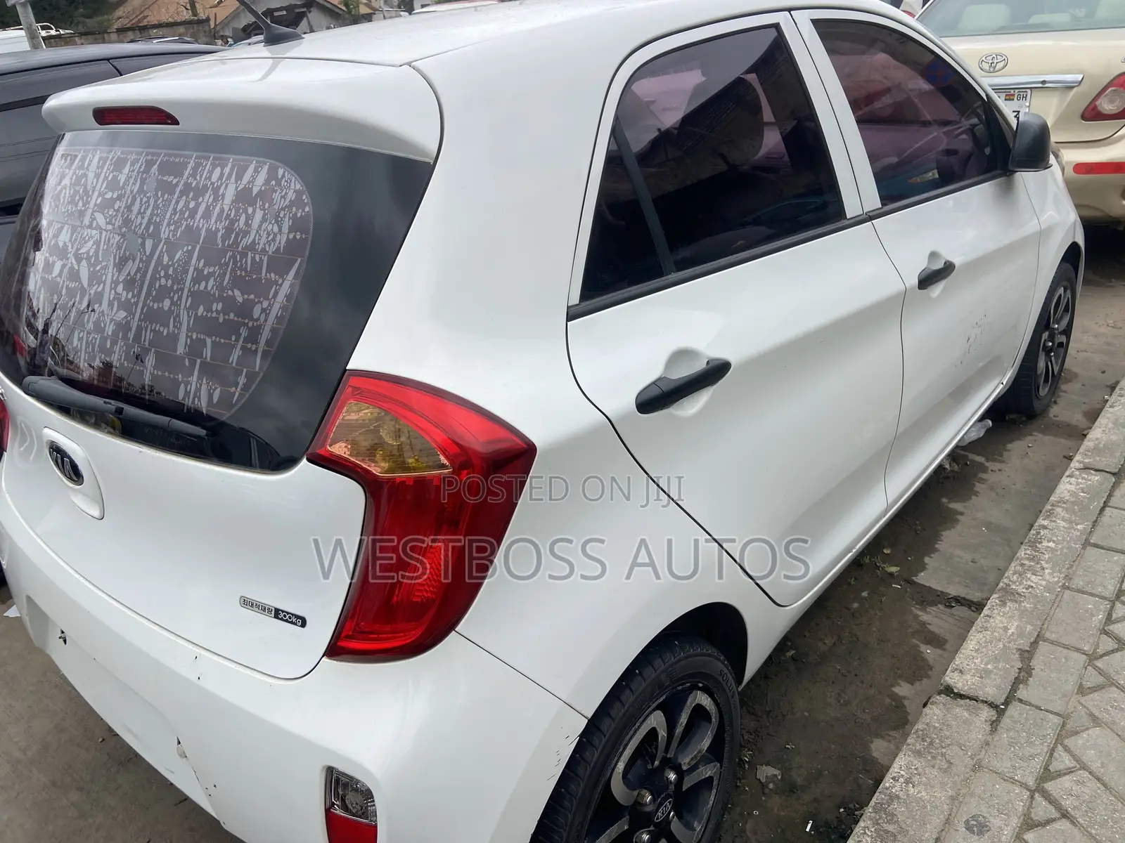 Kia Morning 2013 White