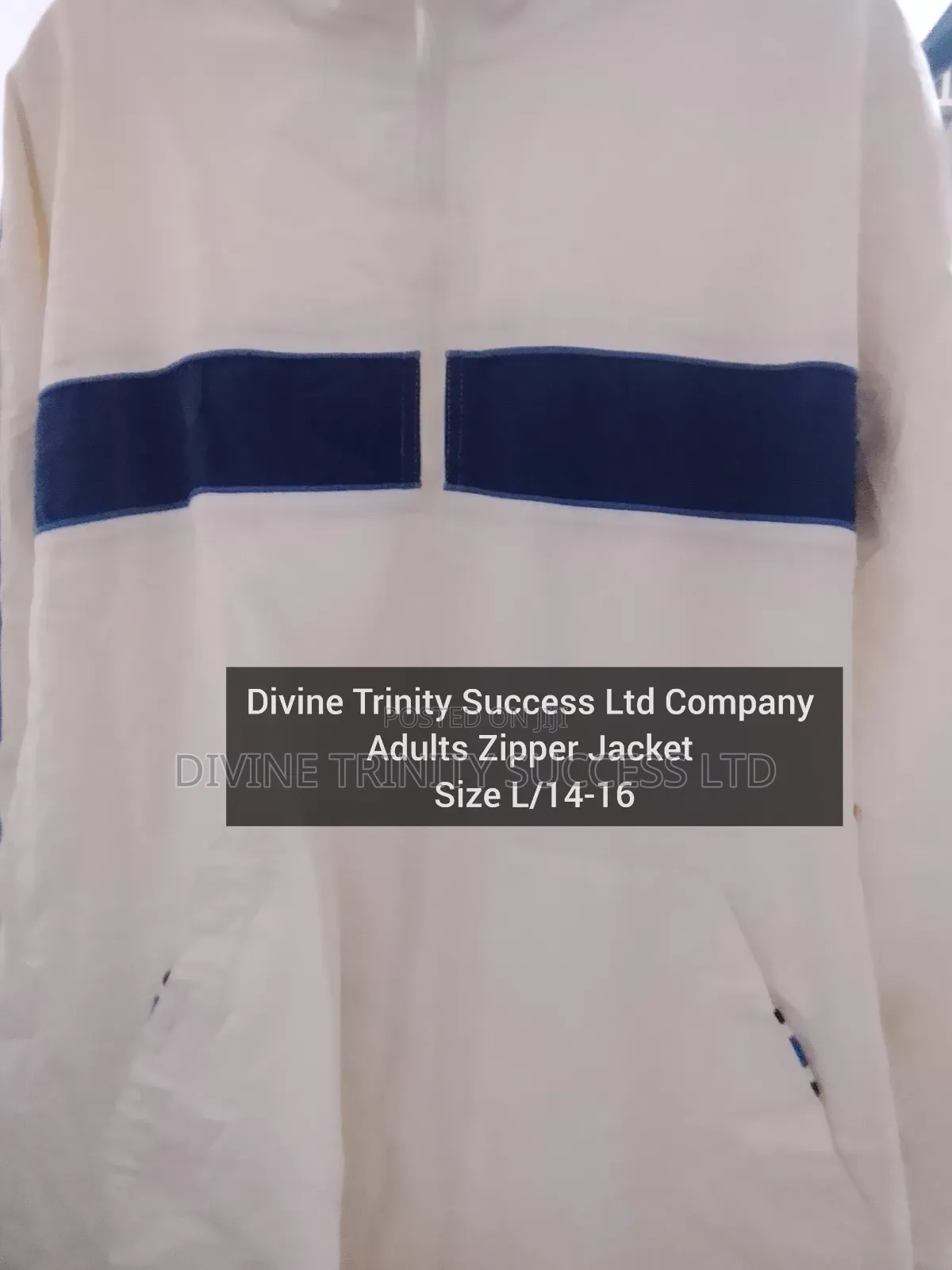 Signature Unisex Zipper Jacket for Cold Weather