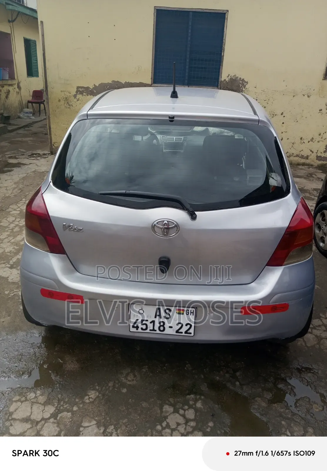 Toyota Vitz 2010 Gray