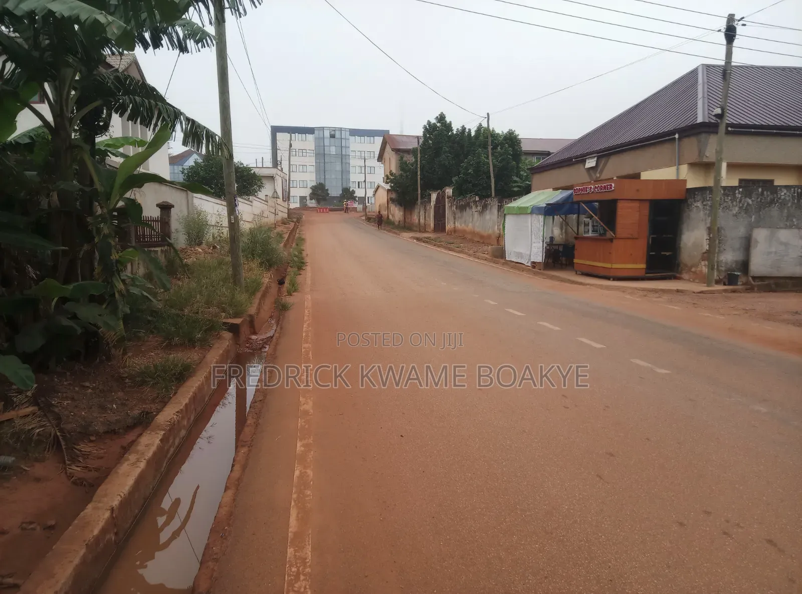 5bdrm House in Brother K Estate, Kumasi Metropolitan for sale